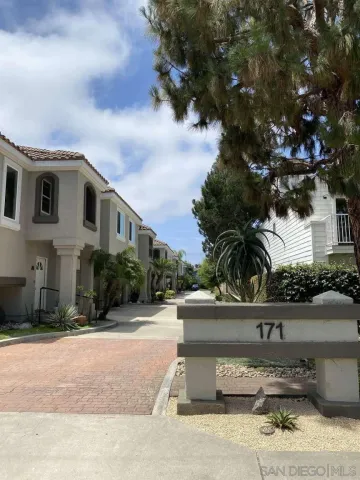 $1,450,000 | 171 East 18th Street, Unit C1, Costa Mesa, CA 92627
