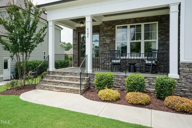 $1,000,000 | 4104 Green Chase Way, Apex, NC 27539
