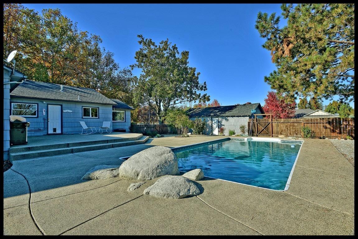 3832 Grant Road Central Point, OR 97502 - Photo 11 of 35 Additional Photo