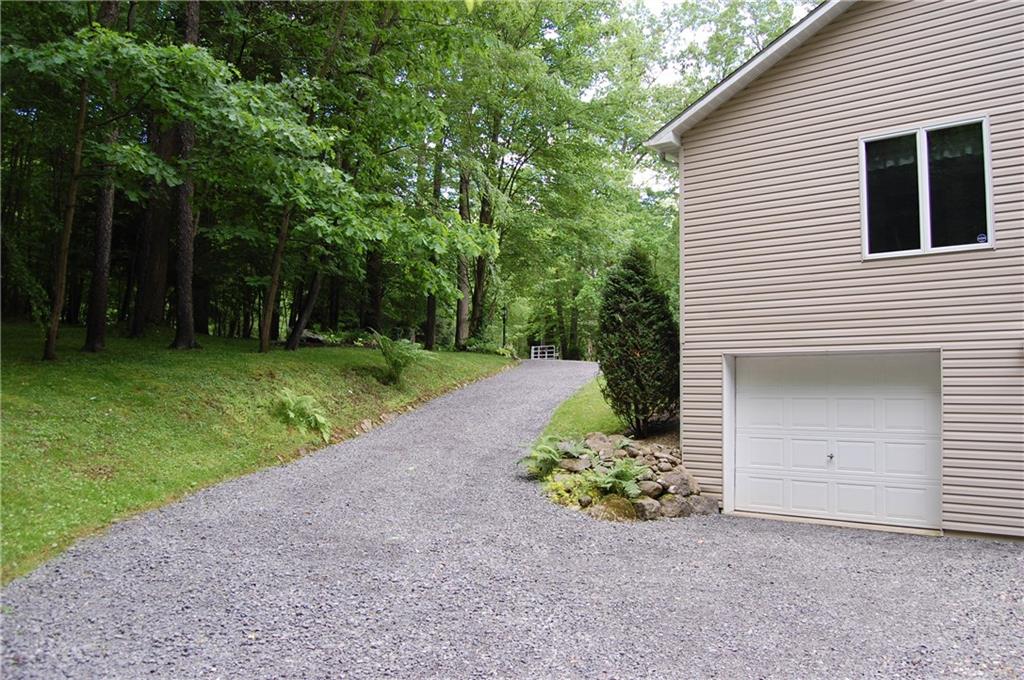 796 Old Mercer Road Mercer, PA 16137 - Photo 9 of 21