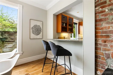 $1,100,000 | 2202 East John Street, Seattle, WA 98112