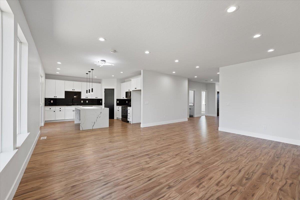 22711 South Gateway Lane Cheney, WA 99004 - Photo 12 of 50