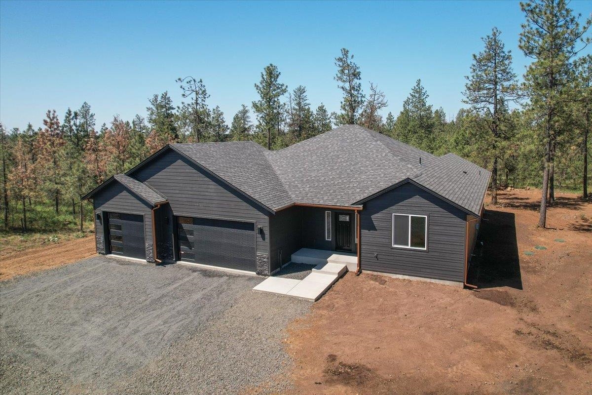 22711 South Gateway Lane Cheney, WA 99004 - Photo 2 of 50