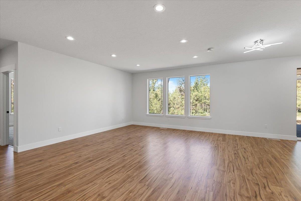 22711 South Gateway Lane Cheney, WA 99004 - Photo 7 of 50