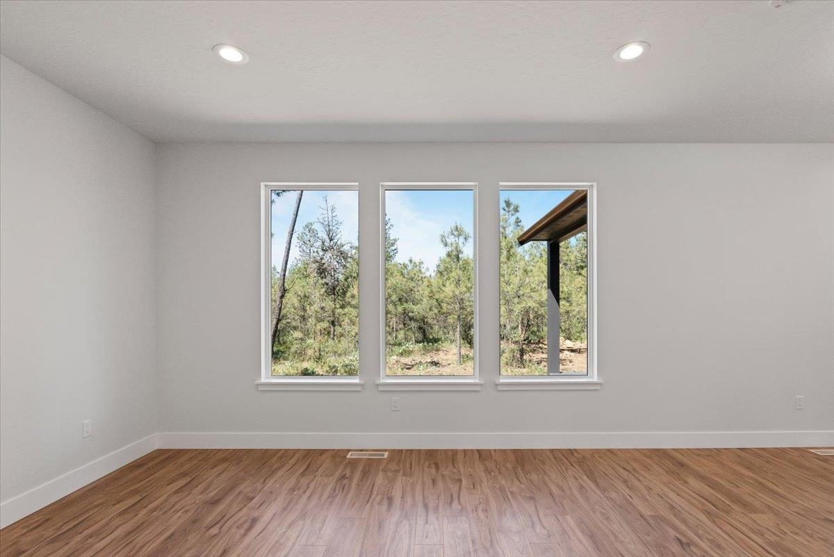 22711 South Gateway Lane Cheney, WA 99004 - Photo 9 of 50