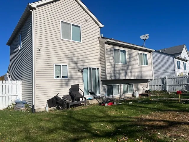 $349,900 | 129 Centennial Drive, Hainesville, IL 60073