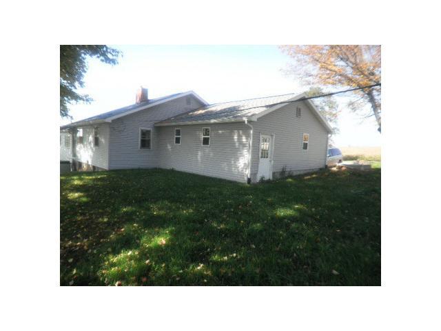 4003 County Road Somerset, OH 43783 - Photo 2 of 14
