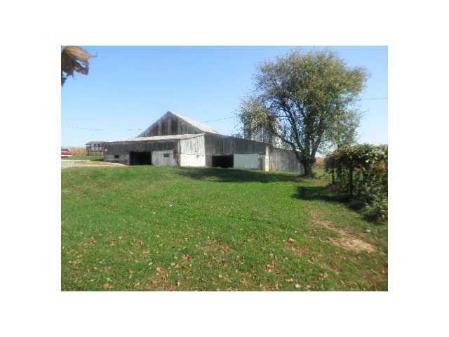 4003 County Road Somerset, OH 43783 - Photo 6 of 14