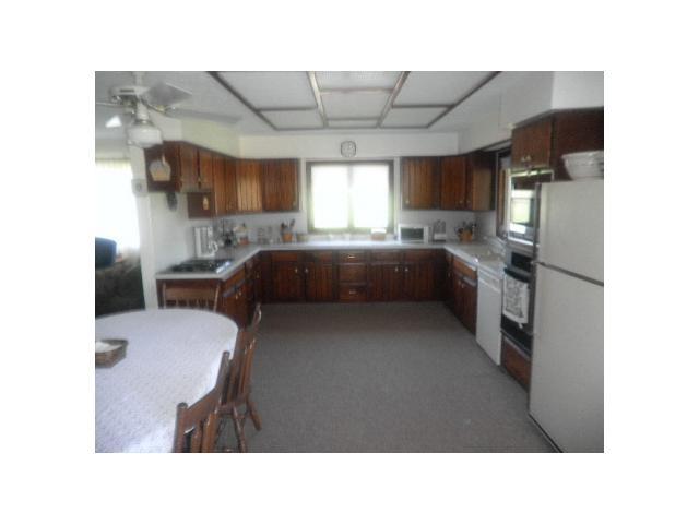 4003 County Road Somerset, OH 43783 - Photo 9 of 14