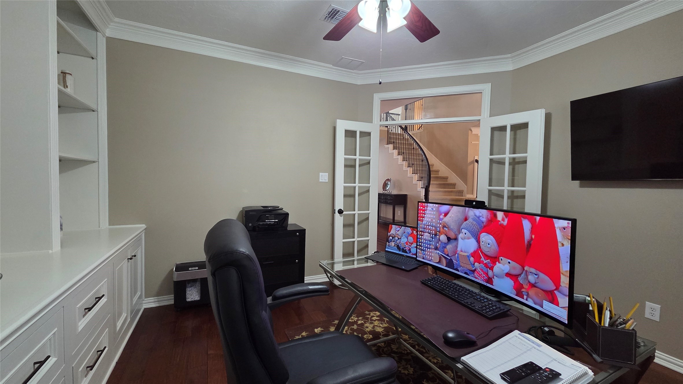 10310 Pitcataway Drive Spring, TX 77379 - Photo 6 of 37 a living room with furniture and a flat screen tv