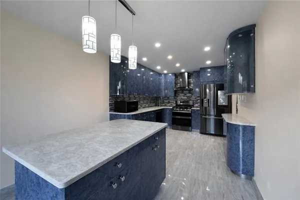 $899,000 | 1121 East 72nd Street, Unit 15 | Georgetown