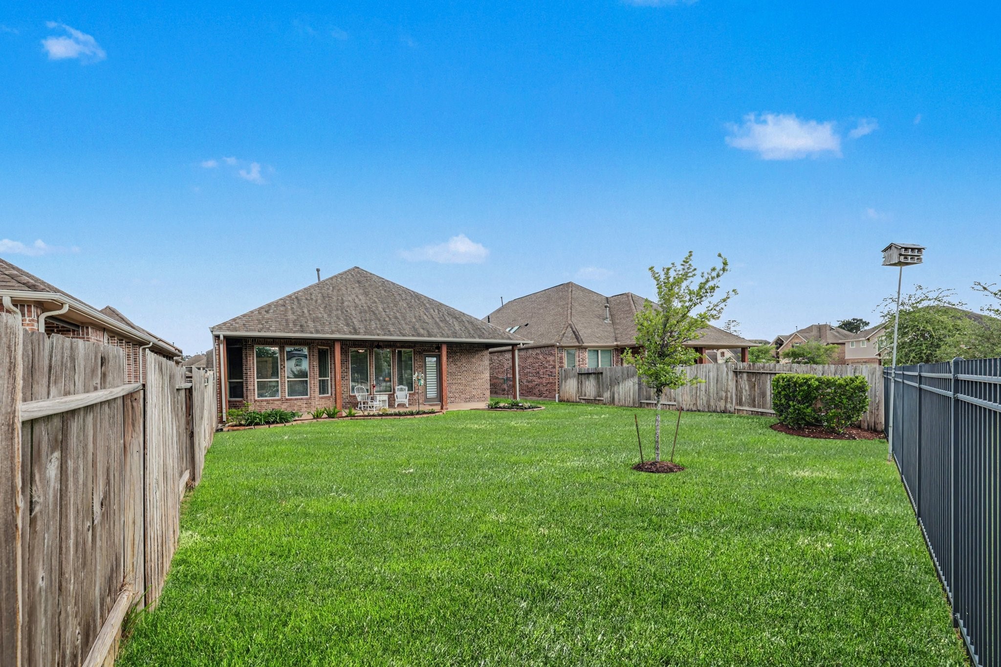 7434 Kearney Hill Lane Spring, TX 77389 - Photo 35 of 36 a view of a yard in front of house
