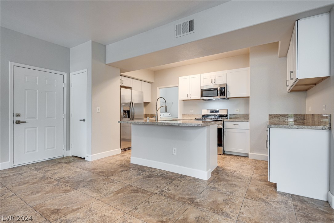 8250 North Grand Canyon Dr Unit 1048  