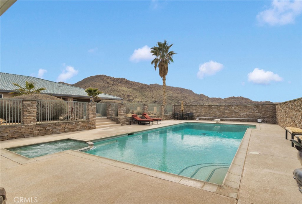 13724 Yuma Road Apple Valley, CA 92307 - Photo 65 of 75