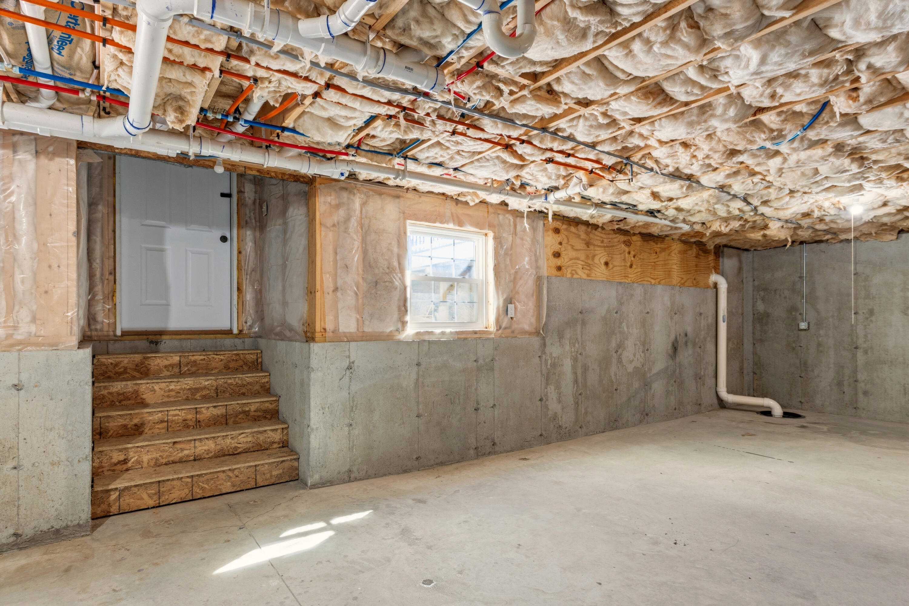 61 Checkerberry Way Wells, ME 04090 - Photo 40 of 62 Dog house exit