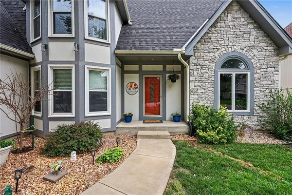 $440,000 | 14317 South Blackfoot Drive, Olathe, KS 66062
