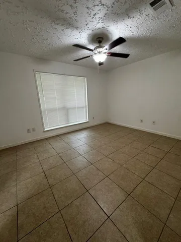 $199,900 | 16310 Meadowbrook Farm Road, Houston, TX 77082