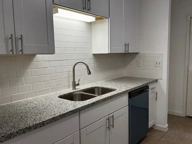 $199,900 | 16310 Meadowbrook Farm Road, Houston, TX 77082