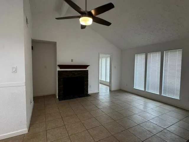 $199,900 | 16310 Meadowbrook Farm Road, Houston, TX 77082