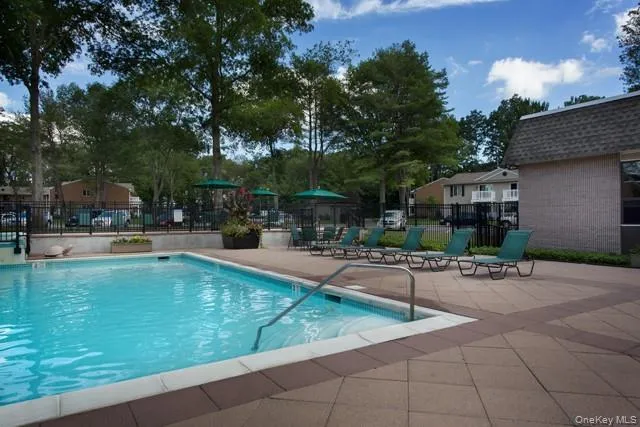 $2,595 | 26 Country Club Drive, Unit 26A, Coram, NY 11727