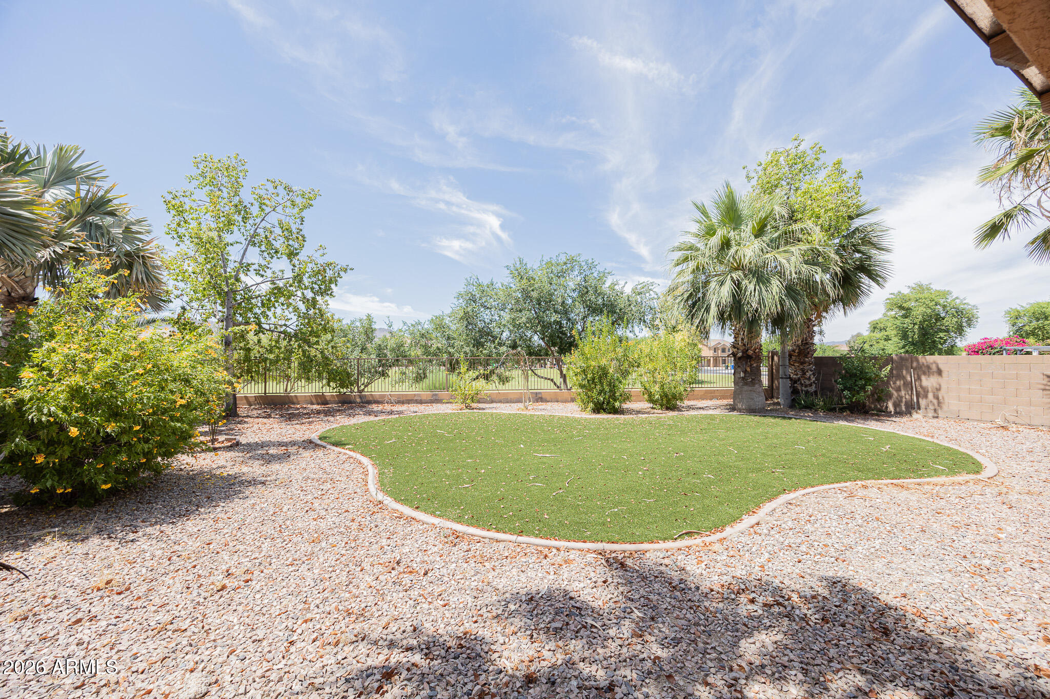 2913 West Fremont Rd. Phoenix, AZ 85041 - Photo 35 of 39