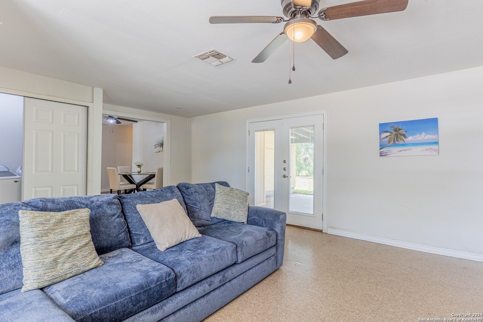 7802 Rimfire Drive San Antonio, TX 78227 - Photo 19 of 39 a living room with furniture and a ceiling fan