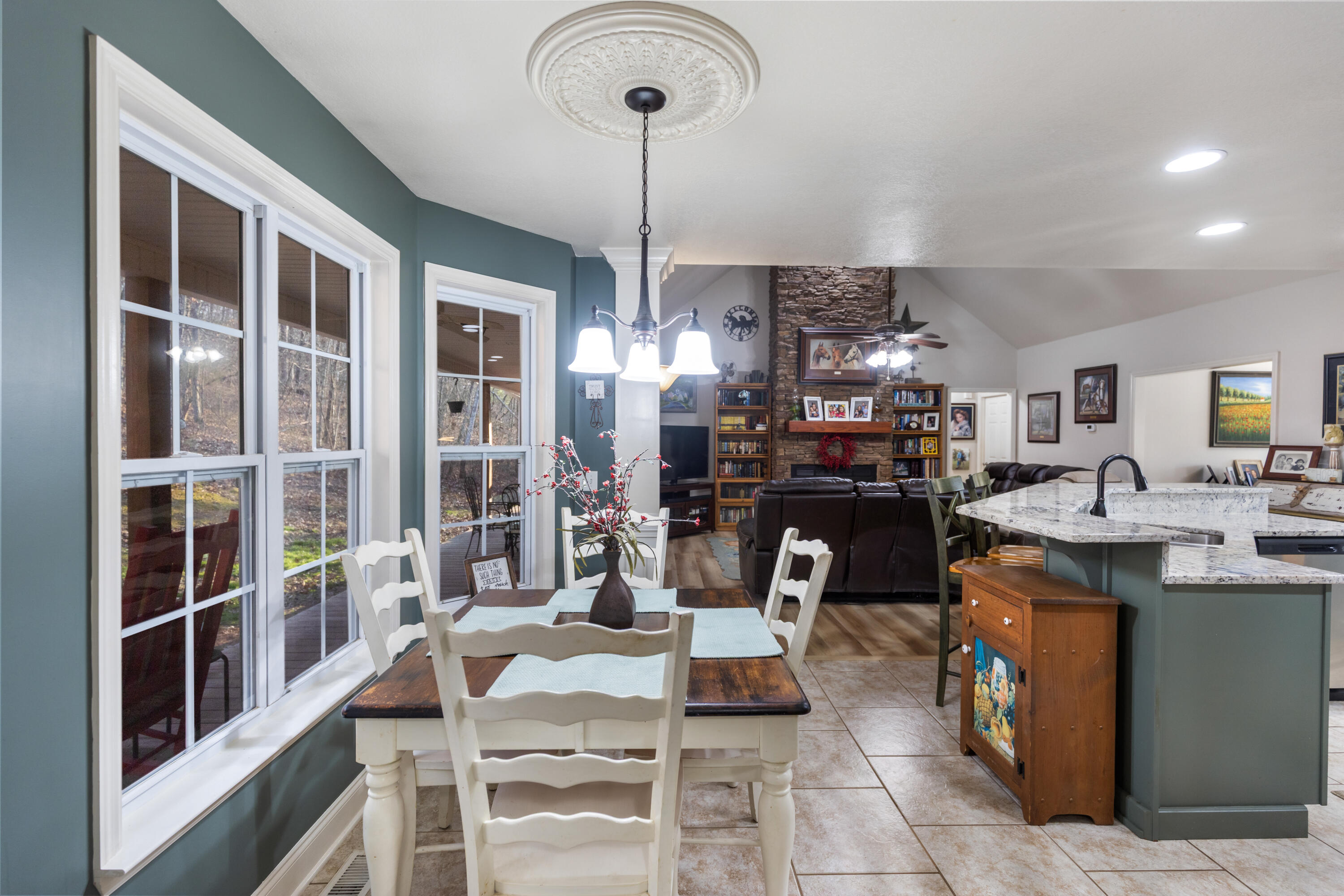 940 Van Davis Road Georgetown, TN 37336 - Photo 18 of 38 Breakfast nook looking into living