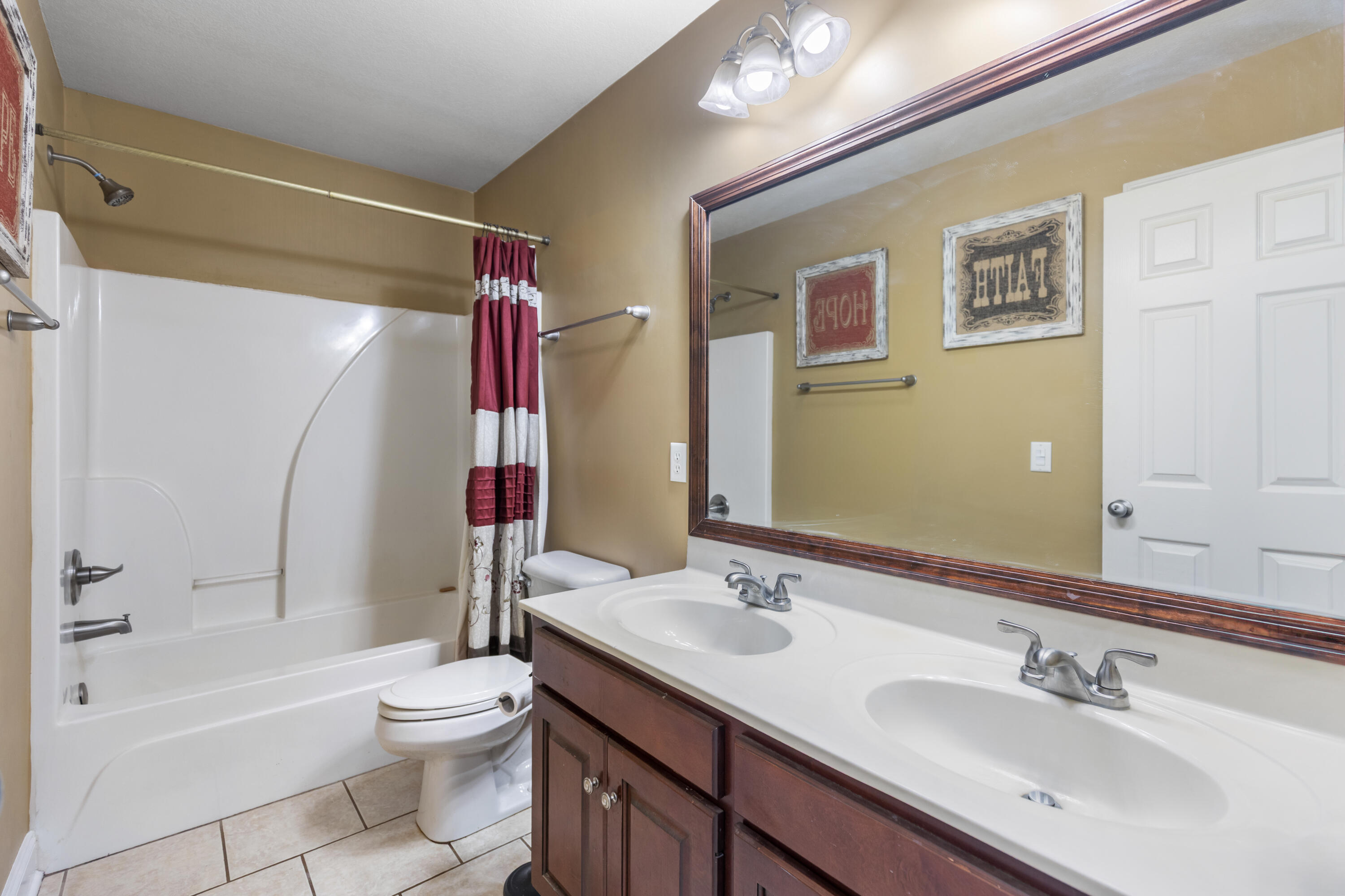 940 Van Davis Road Georgetown, TN 37336 - Photo 28 of 38 Guest Bath