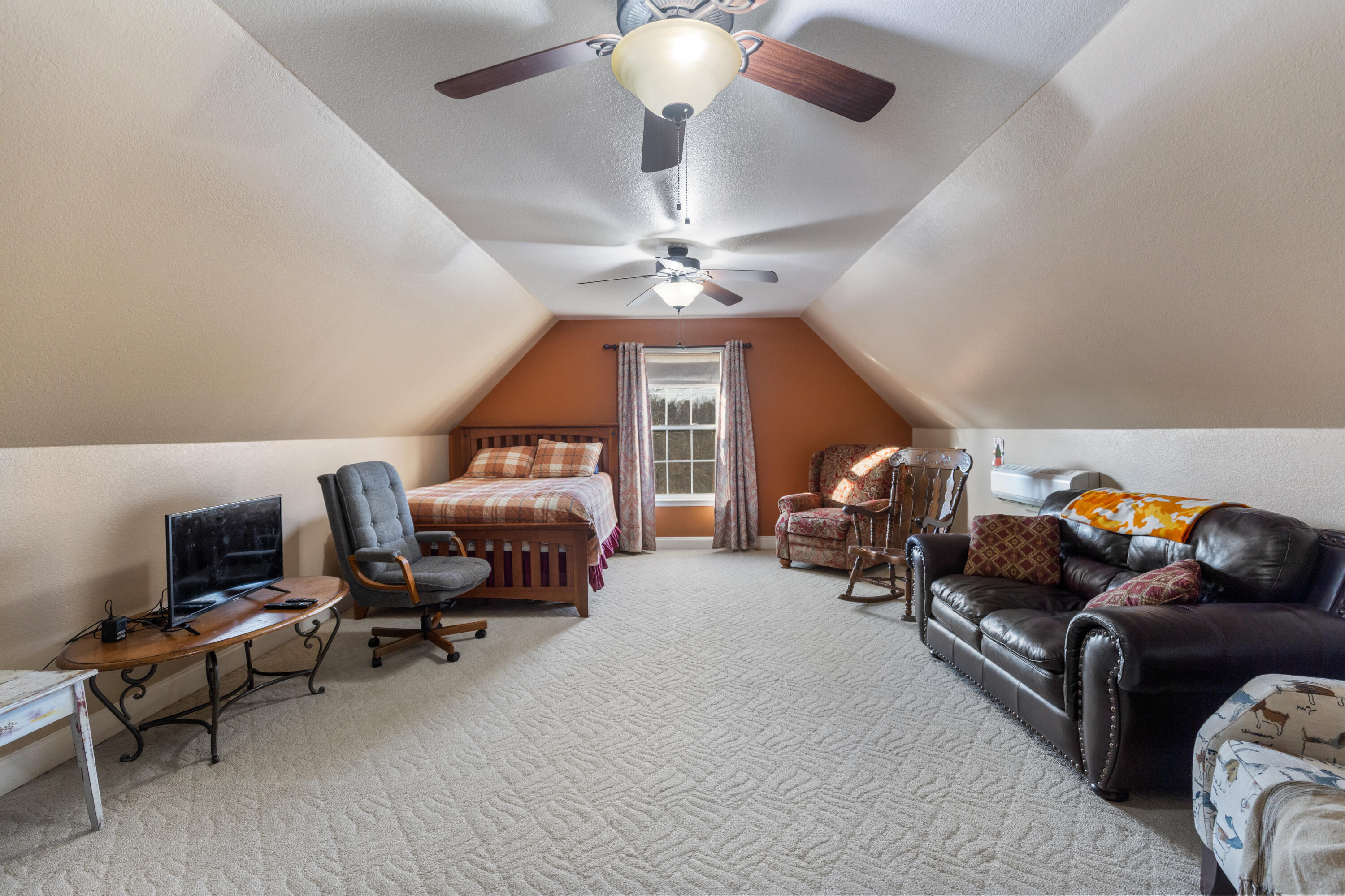 940 Van Davis Road Georgetown, TN 37336 - Photo 31 of 38 BOnus room