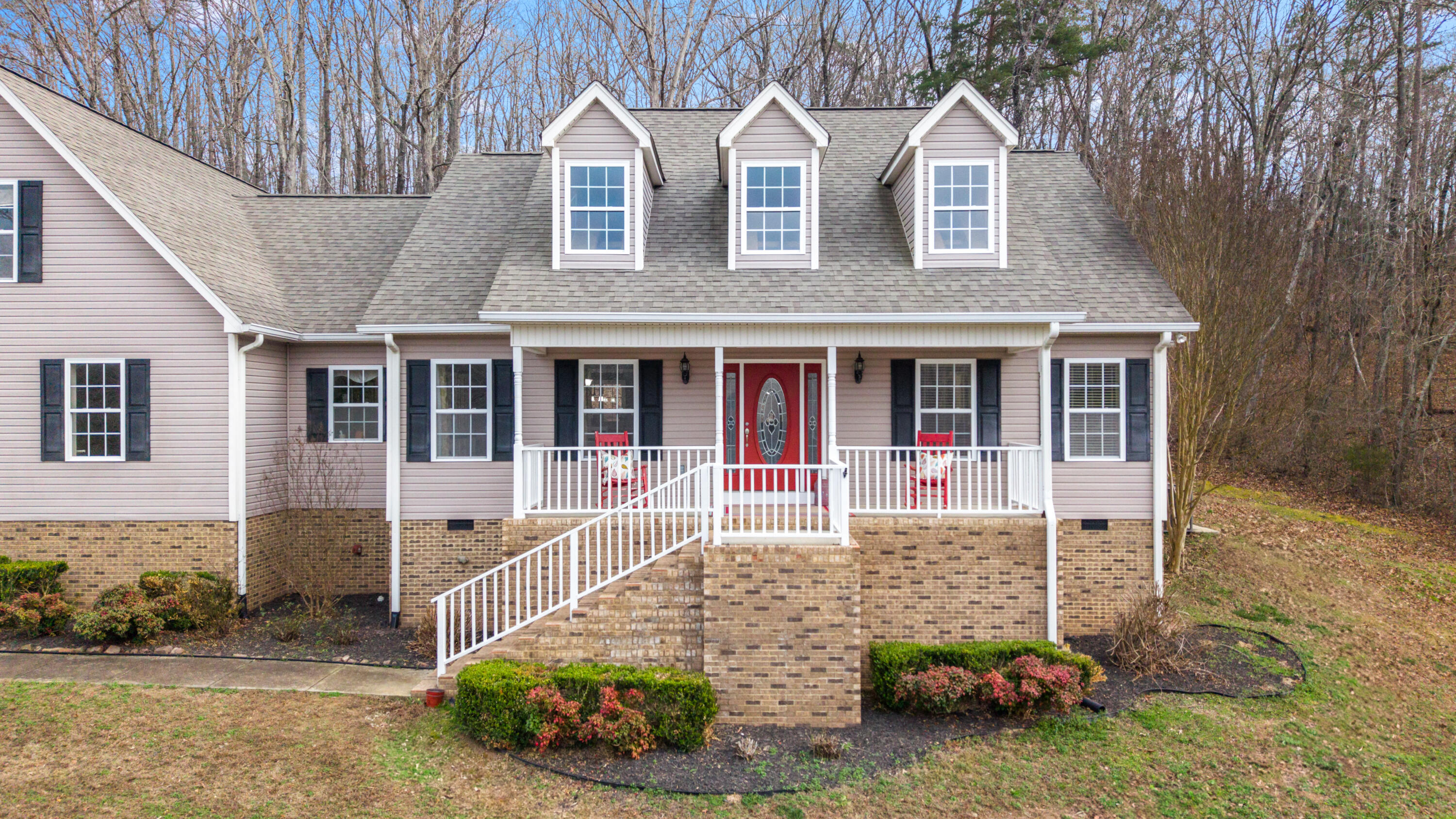 940 Van Davis Road Georgetown, TN 37336 - Photo 6 of 38 Front Porch