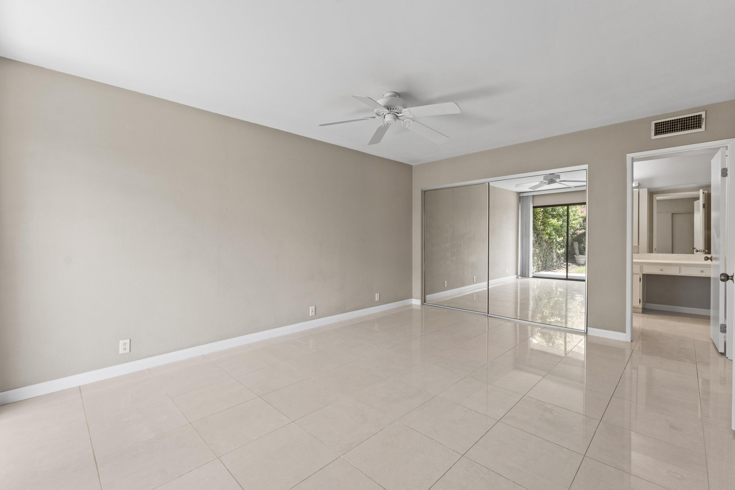 1111 East Ramon Road, Unit 75 Palm Springs, CA 92264 - Photo 19 of 35 Primary Bedroom