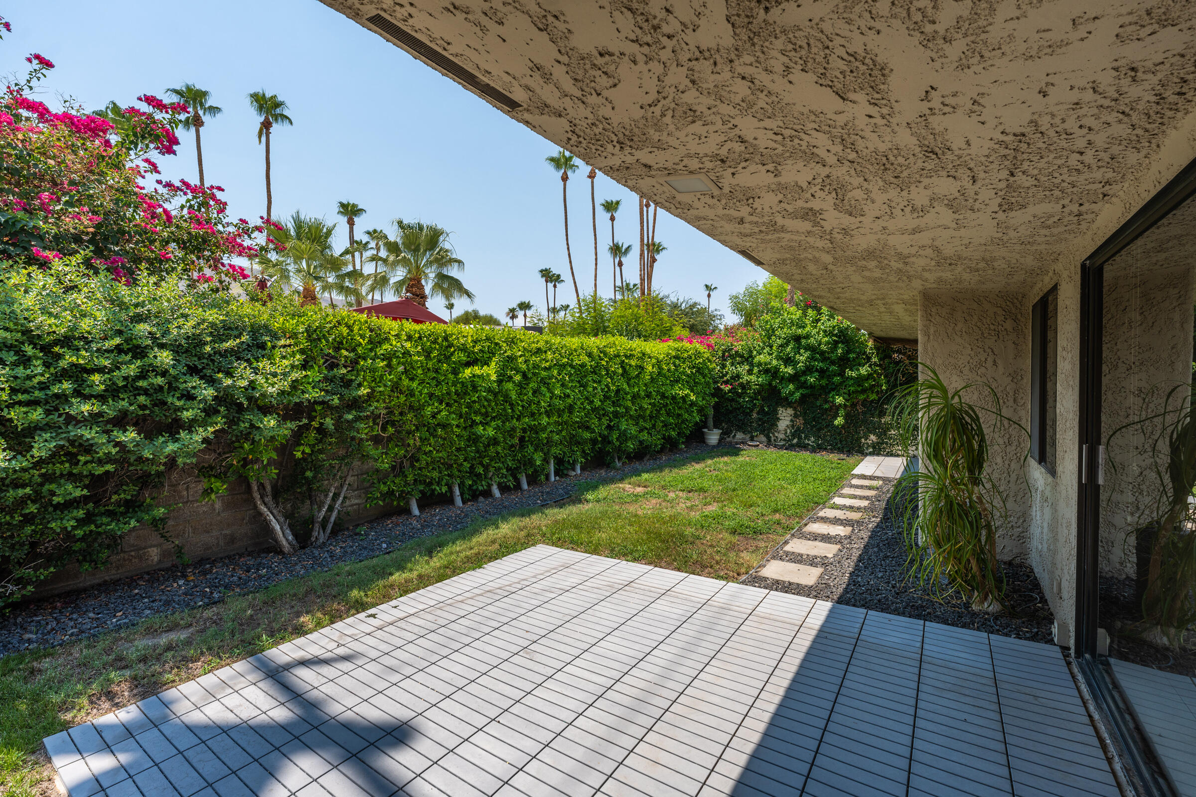 1111 East Ramon Road, Unit 75 Palm Springs, CA 92264 - Photo 28 of 35 Patio/ Very Private