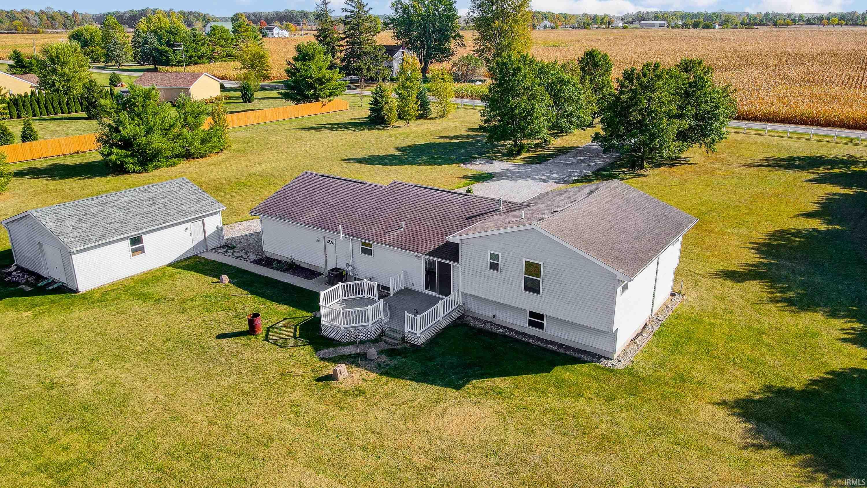 5604 Hamilton Road Yoder, IN 46798 - Photo 3 of 35