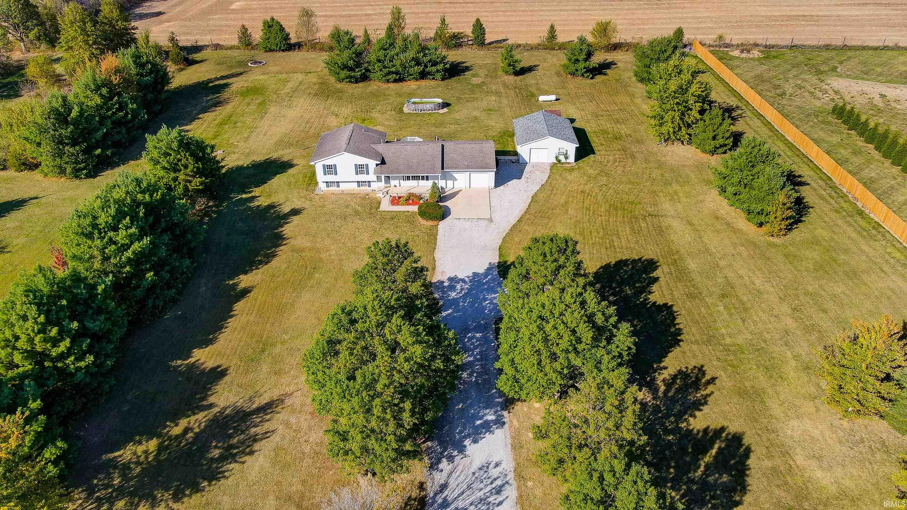 5604 Hamilton Road Yoder, IN 46798 - Photo 4 of 35