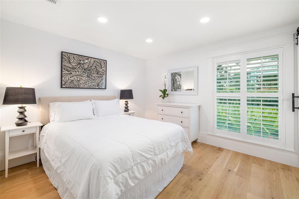 1705 Field Road Sarasota, FL 34231 - Photo 39 of 81 Gallery Image 39