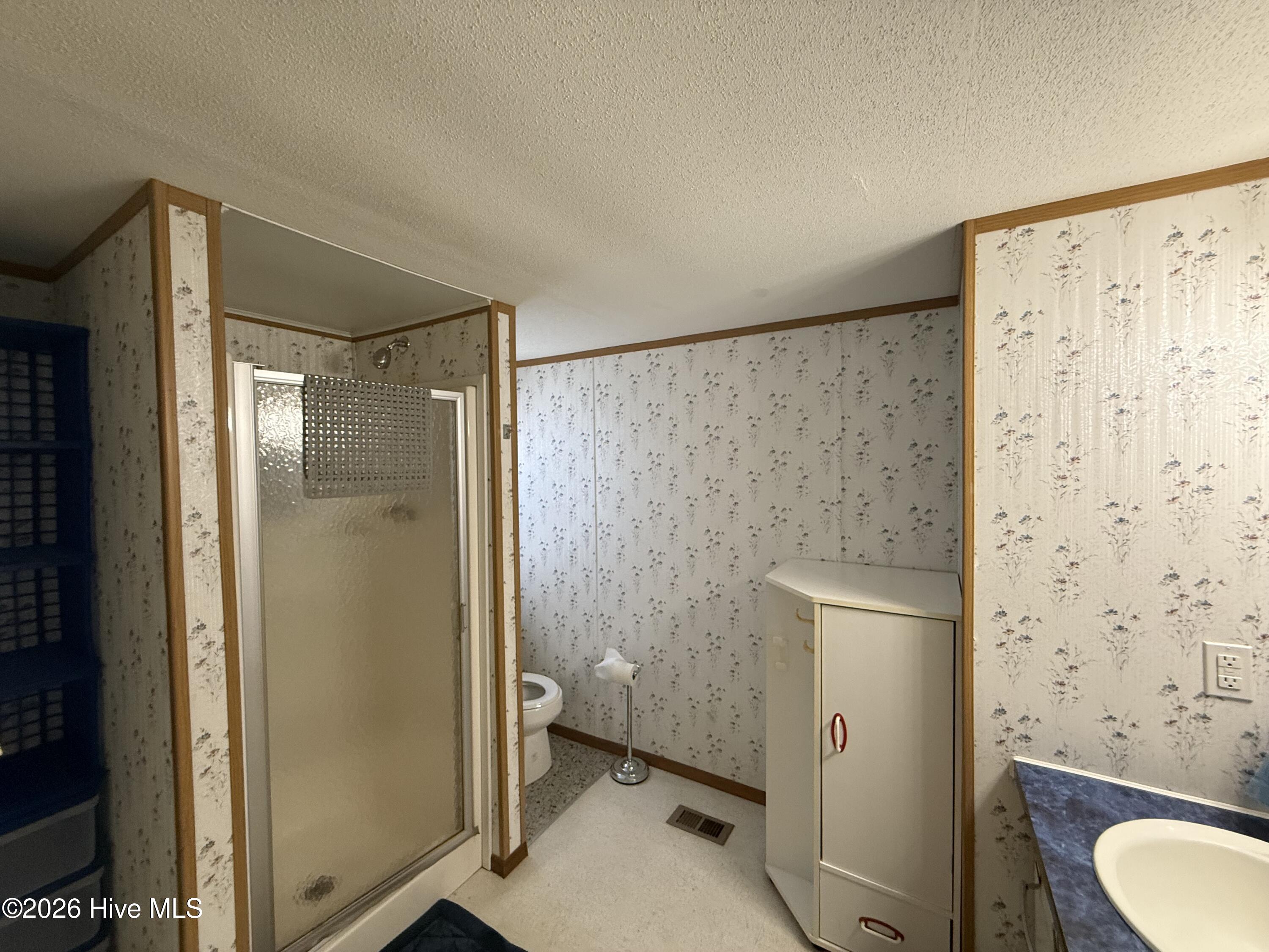 1821 Neuse Road Kinston, NC 28501 - Photo 12 of 14 Photo Jan 21 2026, 11 23 30 AM