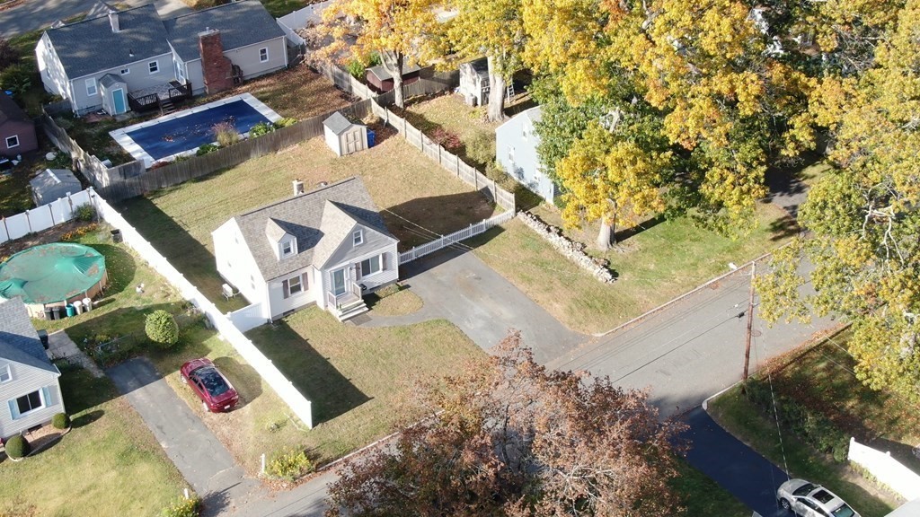 274 Cooper Street Springfield, MA 01108 - Photo 38 of 42 an aerial view of a house with a yard