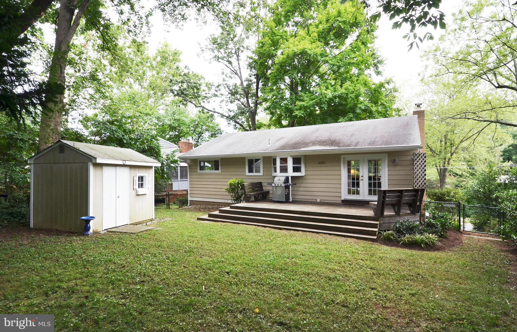 6401 West Halbert Road Bethesda, MD 20817 - Photo 14 of 30 Exterior (Rear)