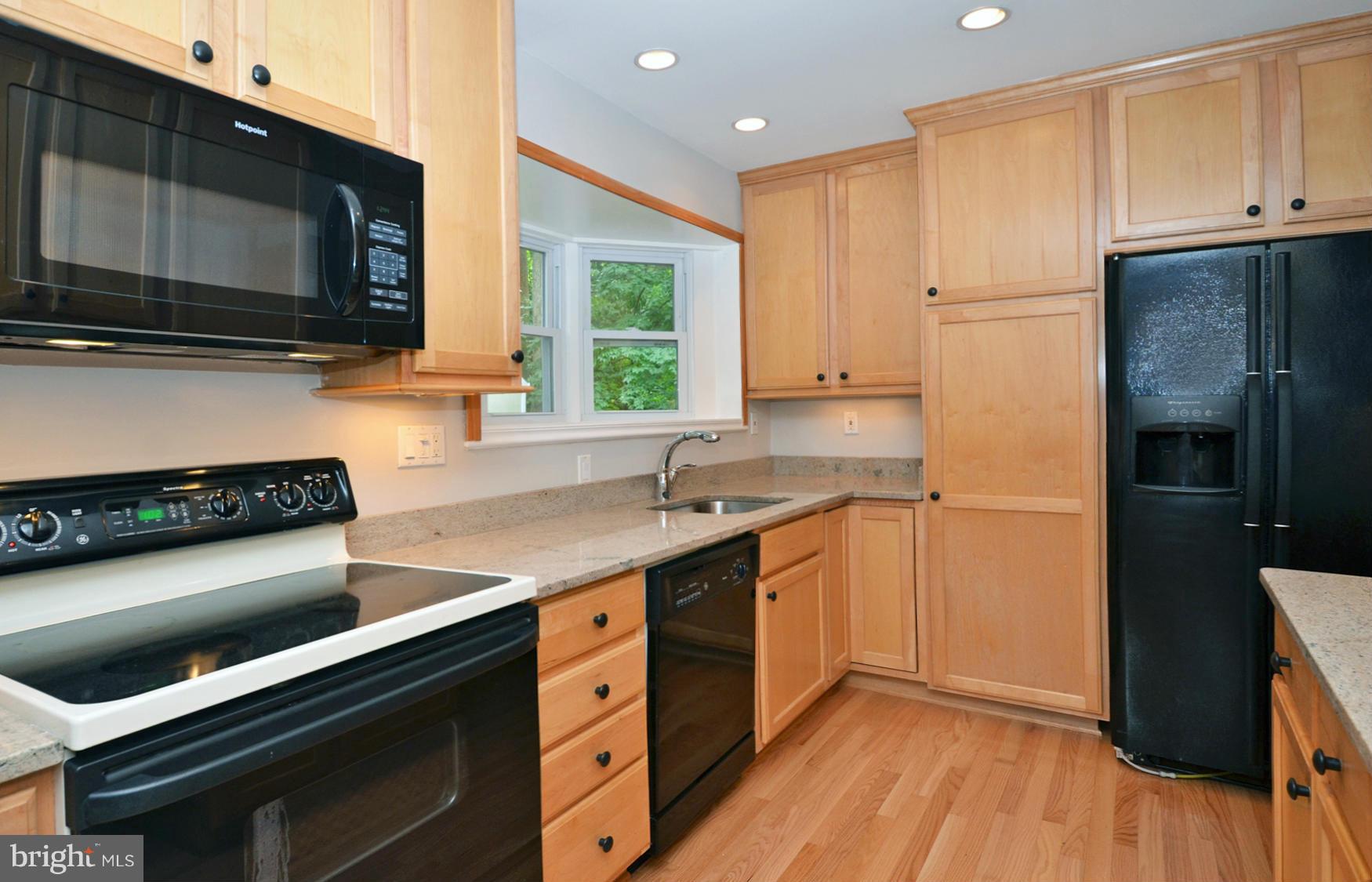 6401 West Halbert Road Bethesda, MD 20817 - Photo 5 of 30 Kitchen