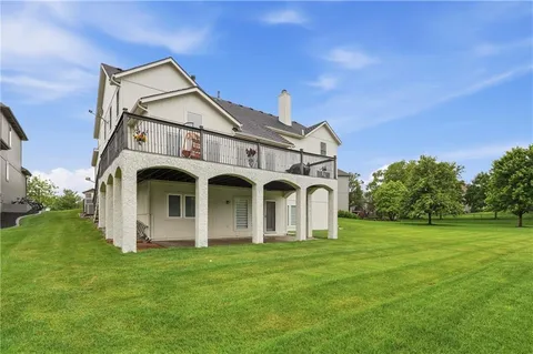 $795,000 | 15505 Canterbury Street, Overland Park, KS 66224