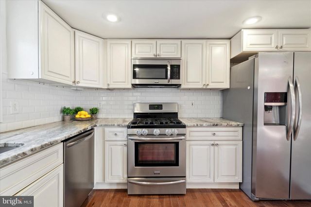 $340,000 | 180 Clearview Avenue, Hamilton, NJ 08619