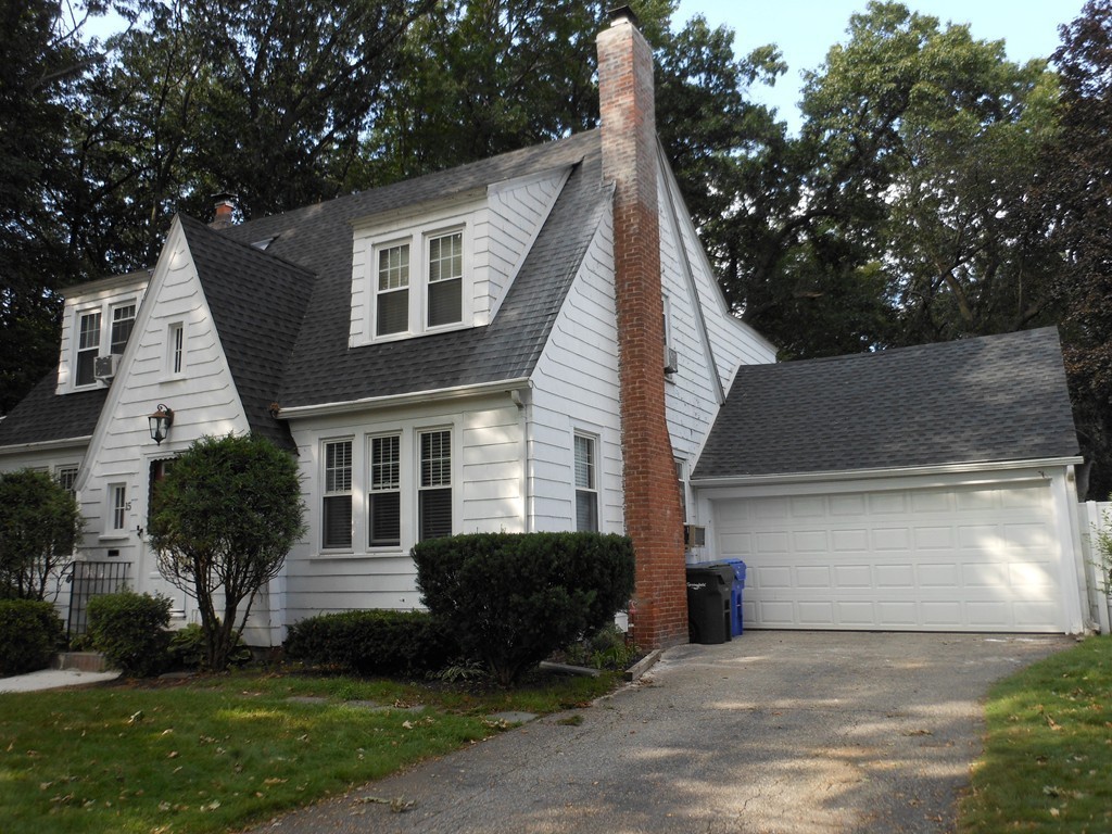 15 Colfax Street Springfield, MA 01104 - Photo 2 of 23 Gallery Image 2