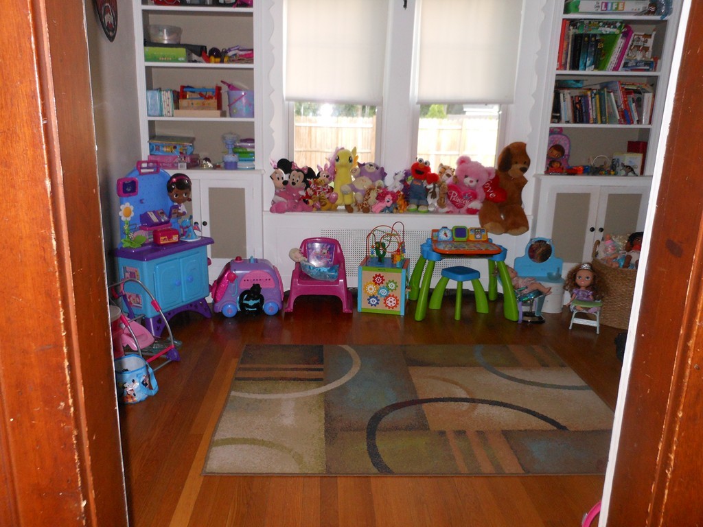 15 Colfax Street Springfield, MA 01104 - Photo 5 of 23 Gallery Image 5
