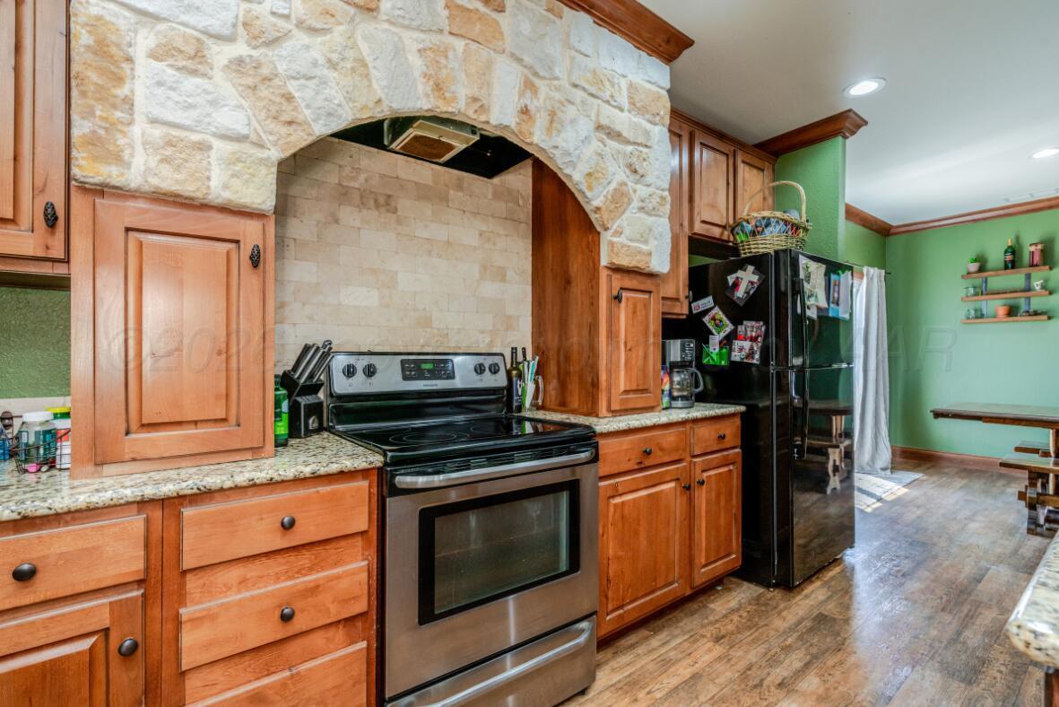 9960 South County Line Road Channing, TX 79018 - Photo 7 of 25 20