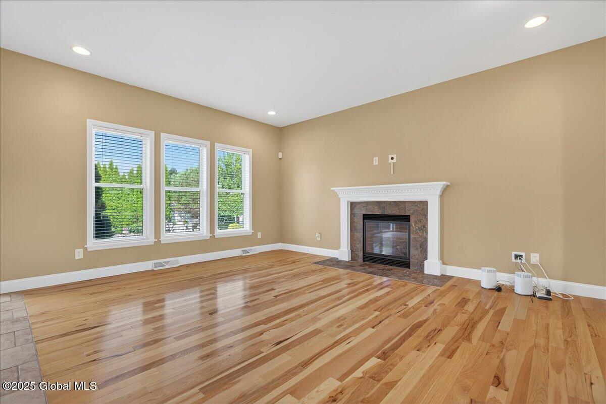 33 Milltowne Road Bethlehem, NY 12077 - Photo 12 of 69 09-33 MILLTOWN-9