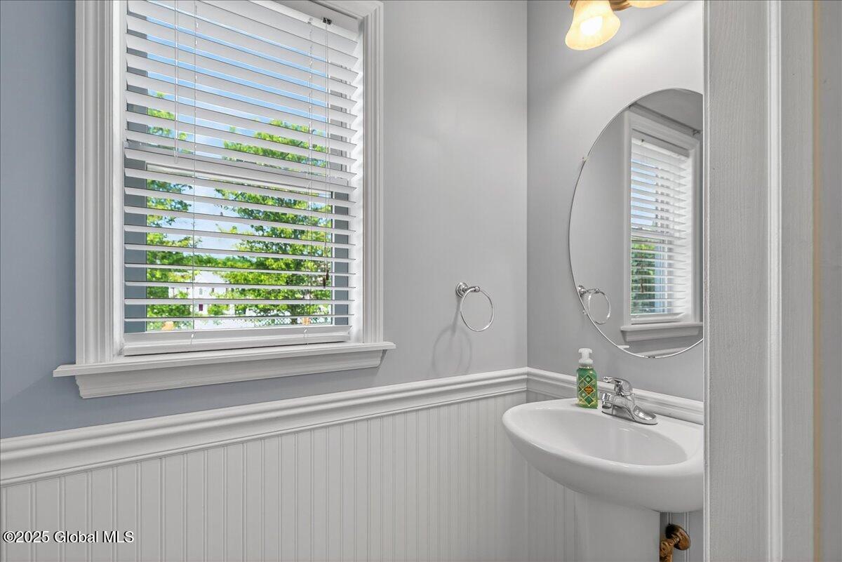 33 Milltowne Road Bethlehem, NY 12077 - Photo 23 of 69 03-33 MILLTOWN-3