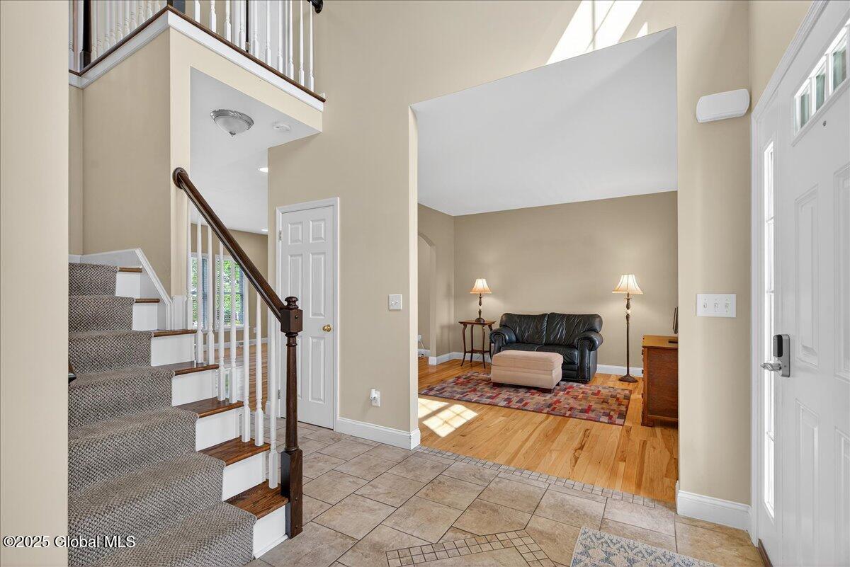 33 Milltowne Road Bethlehem, NY 12077 - Photo 7 of 69 25-33 MILLTOWN-25