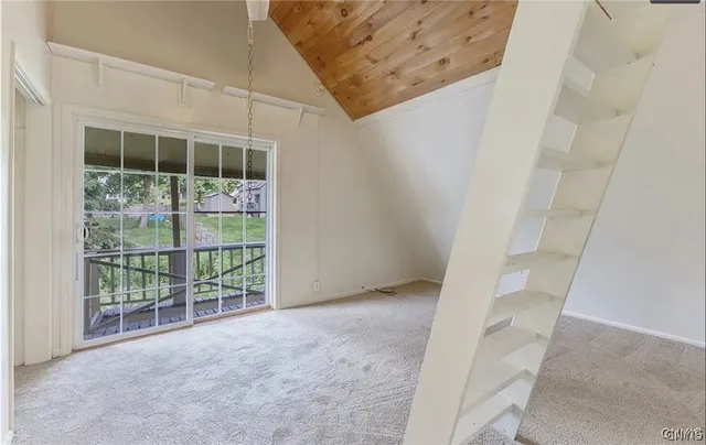 $1,300 | 1607 Burnet Avenue, Unit 3, Syracuse, NY 13206