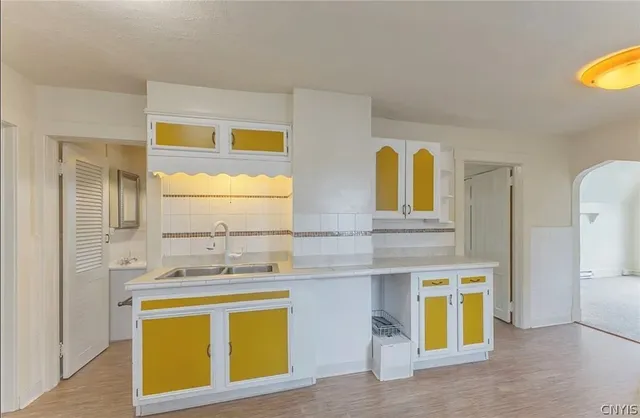 $1,300 | 1607 Burnet Avenue, Unit 3, Syracuse, NY 13206