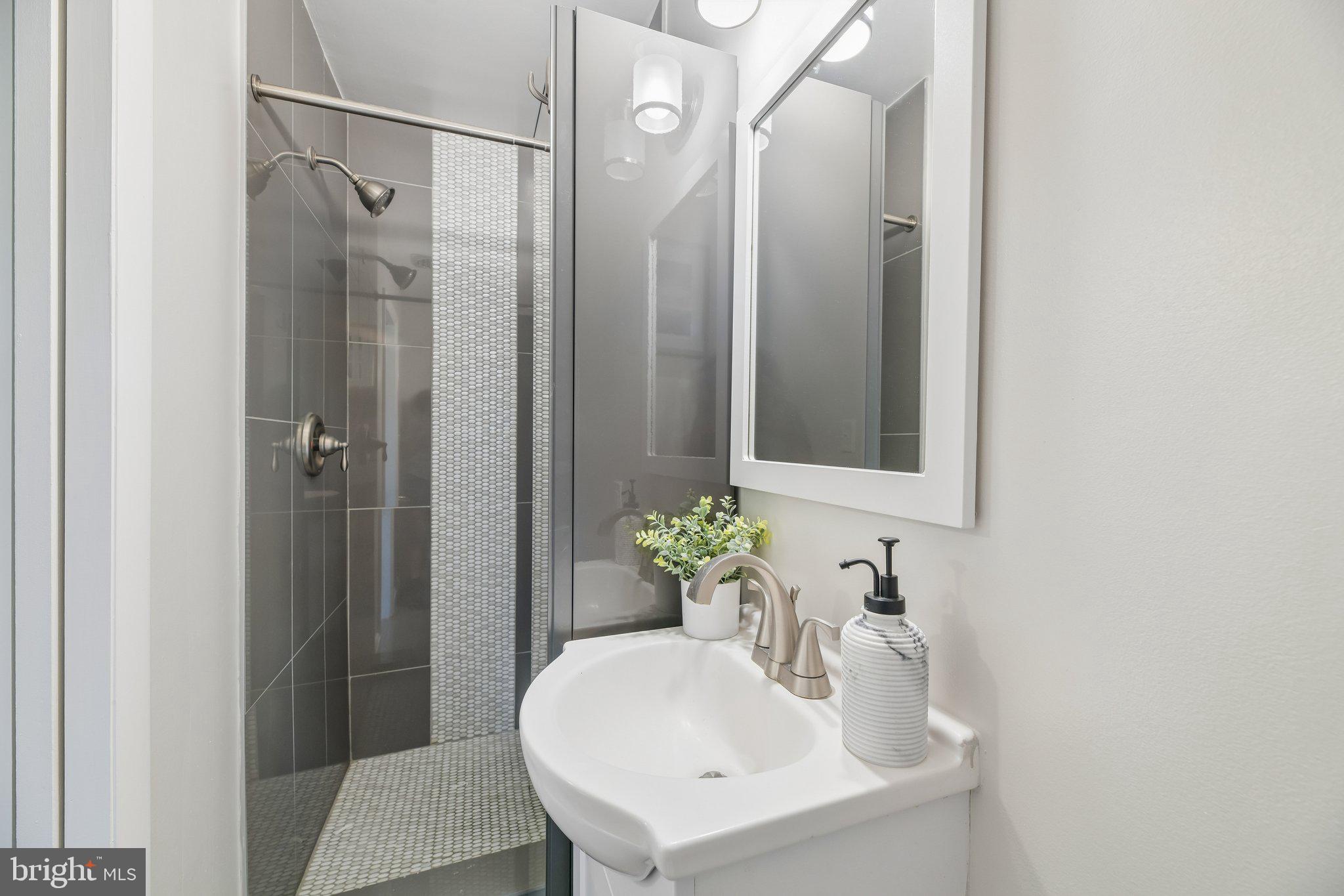 1111 Archer Court Alexandria, VA 22312 - Photo 31 of 61 Gallery Image 31